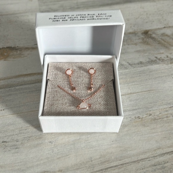 Pura Vida Necklace & Earring Set - Picture 1 of 4